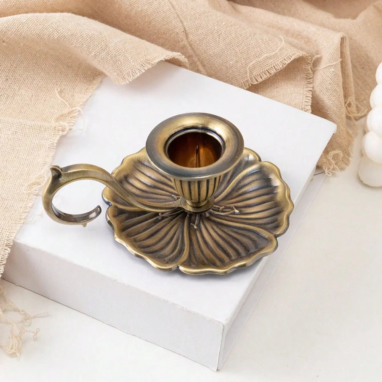 Bougeoir métal ancien